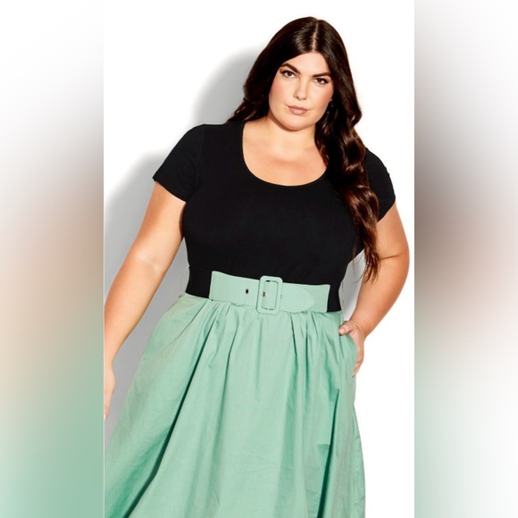 City Chic Paris Days Dress - Picture 2 of 8